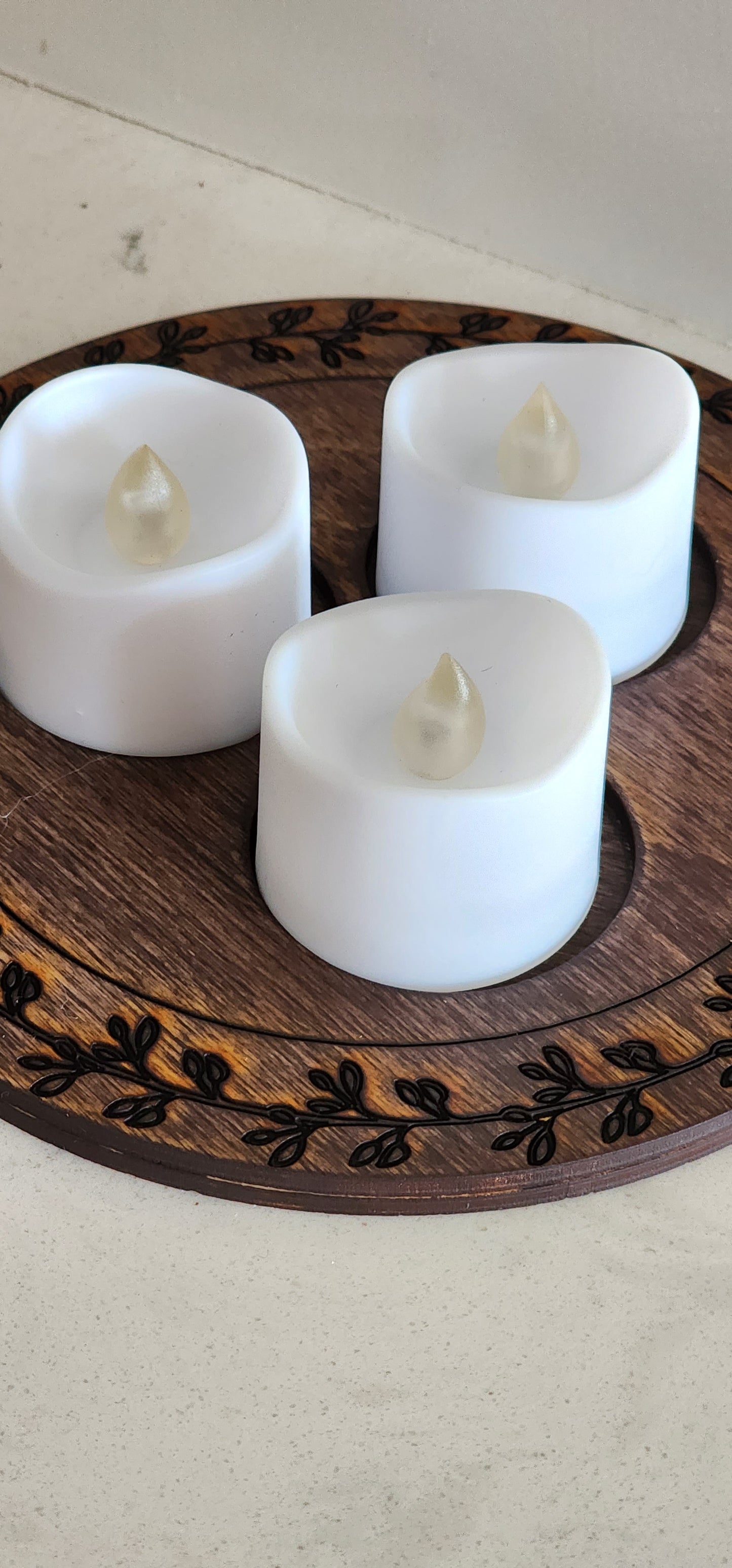 Celtic Style Witchy Leaf Wooden Tealight Holder Decor